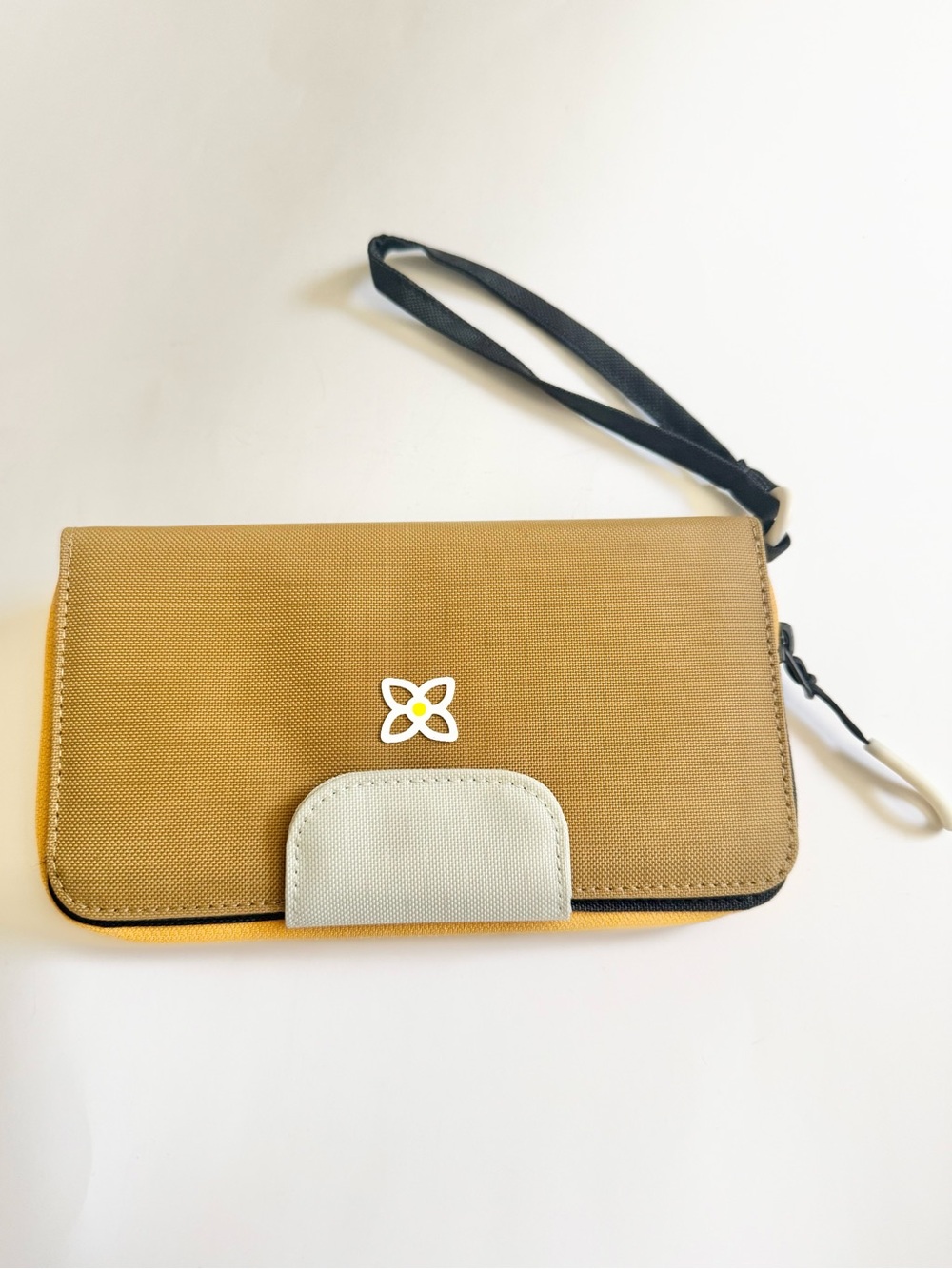 Sherpani Tulum Long Wristlet Wallet elmwood